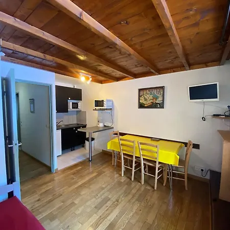 Blanc - Location: Pour 4 Dans Le Centre De La Station, Le Blanc Mae-9088 Appartement *