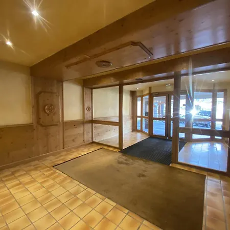 Blanc - Location: Pour 4 Dans Le Centre De La Station, Le Blanc Mae-9088 Appartement Val Thorens